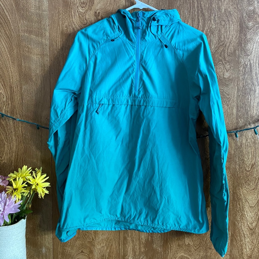 Fjallraven “High Coast Wind Anorak” Waxed Jacket